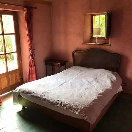 Idyllic Farmhouse In Woods - Private Heated Pool Blanquefort-sur-Briolance