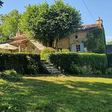 Casa vacanze Idyllic Farmhouse In Woods - Private Heated Pool Blanquefort-sur-Briolance