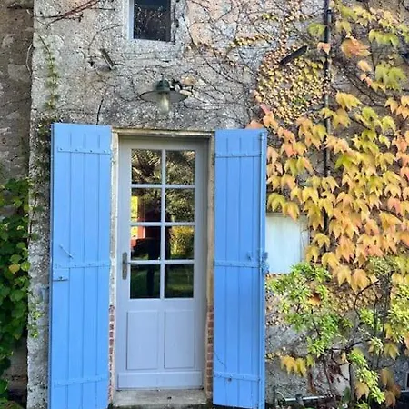 Idyllic Farmhouse In Woods - Private Heated Pool Blanquefort-sur-Briolance
